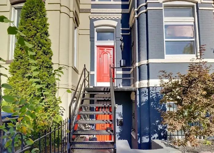 3Bd Classic Victorian In The Center Of Washington!