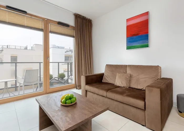 Modern And Elegant Apartment Filarskiego In Gdansk With Air Conditioning & Parking And Gym By Renters Prestige