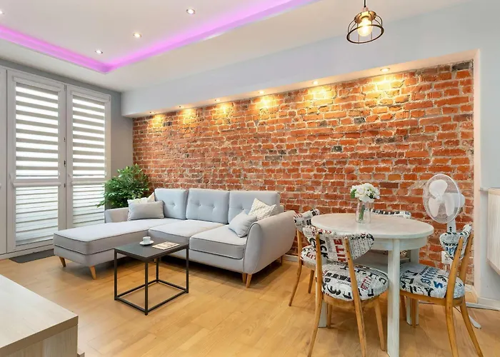 Stylish Apartment With Balcony In Gdansk Old Town By Noclegi Renters