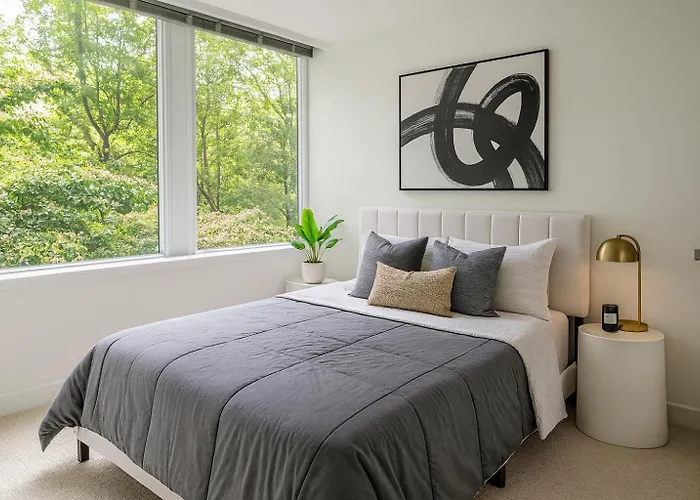 Spacious 3Br Suite In Heart Of Yaletown Vancouver