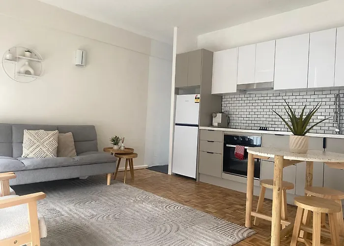 Central Bondi Getaway - Up To 8 Guest Sydney