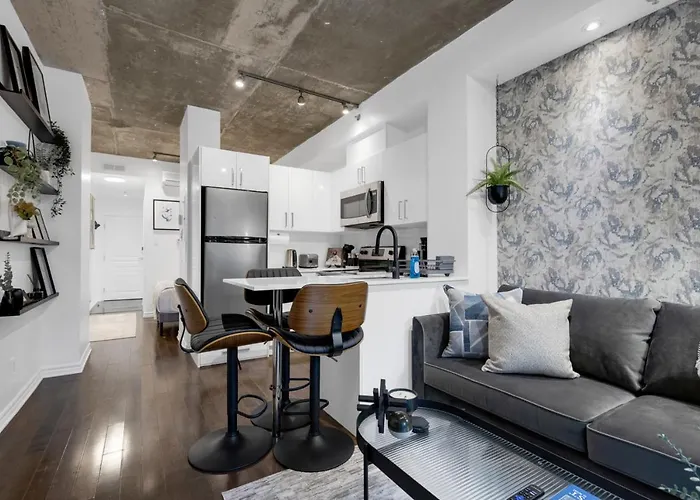 Ferienwohnung Impeccable Parc Avenue Pad With Parking Montréal