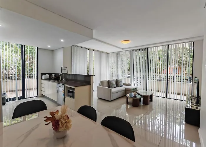 3 bedroom apartment in Rosebery Sydney