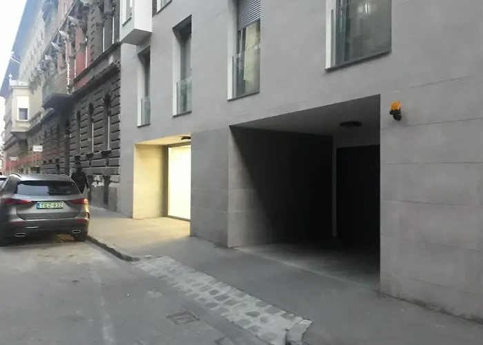Garage Gratis Central Deluxe Budapest