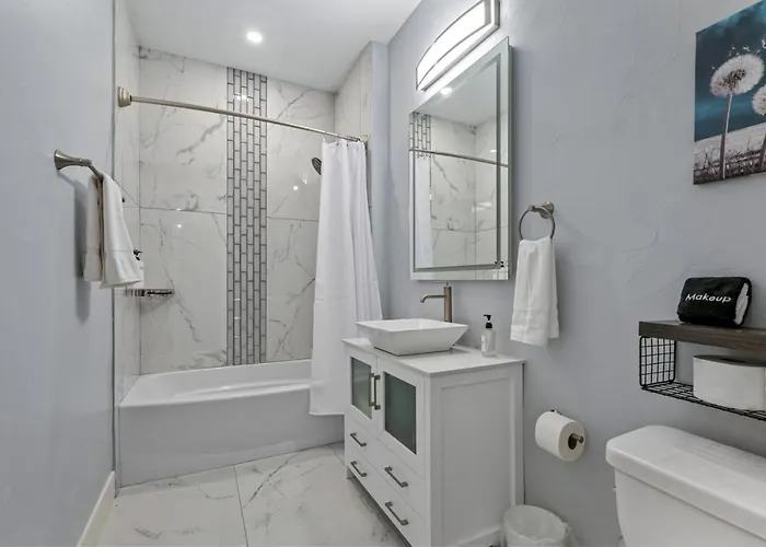 Upscale 2Br Suite With Free Parking And Walkable Area Pittsburgh