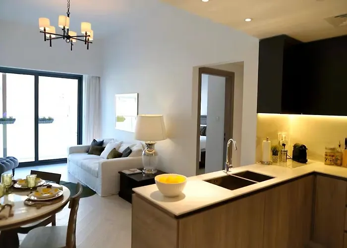 Bespoke Holiday Homes - Stylish 2Br In Oxford 212 Jvc Dubai