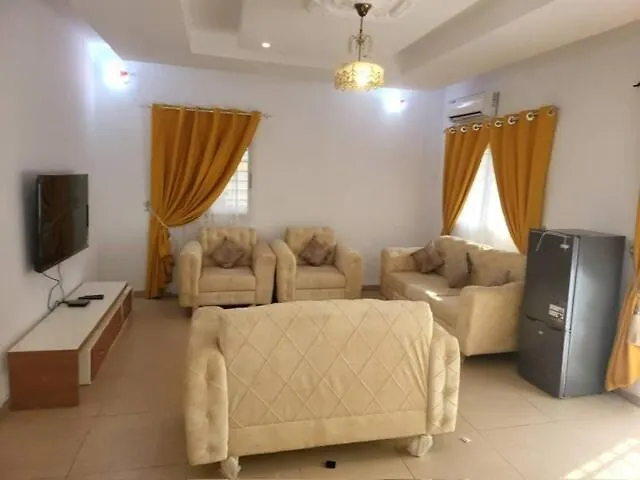 Ferienwohnung Luxury Duplex Bingerville