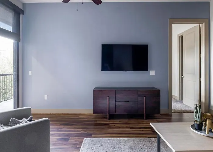 Landing Amazing 2Bd Pool Game Room Houston