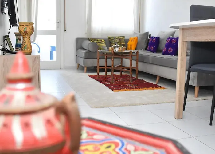 Beautiful View - Bright & Spacious 3-Beds Apartment In Central Area Tanger