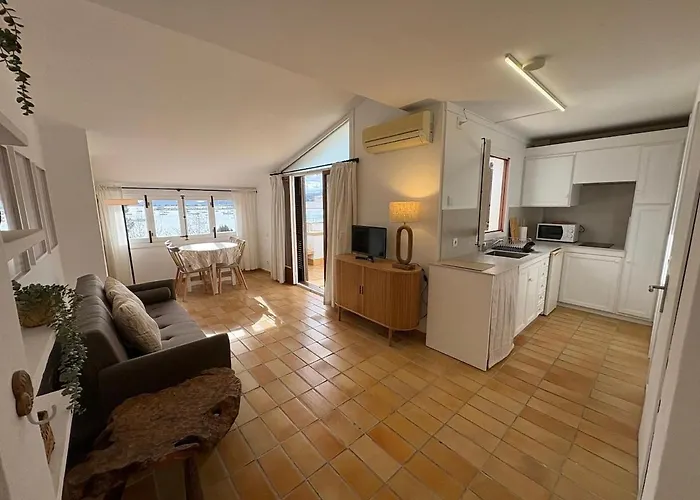 Atico Con Terraza Y Vistas Al Mar En Primera Linea Port de Pollença