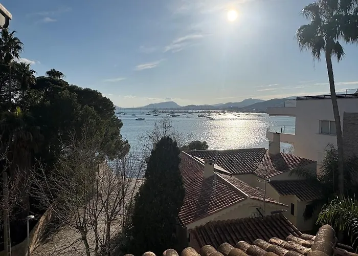 Atico Con Terraza Y Vistas Al Mar En Primera Linea Port de Pollença