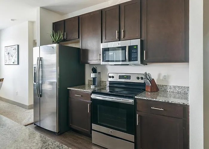 Landing Apartments - The Grayson Houston