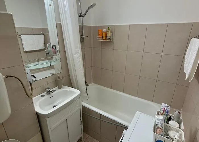 Cozy Apartment In Drumul Taberei Bukarest