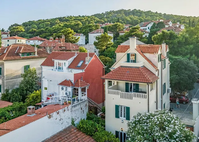 Apartment Villa Anna Varos By Interhome Split