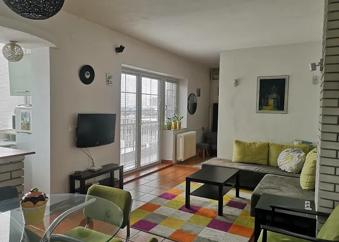 Sunny And Central Apartment In The Heart Of Skopje