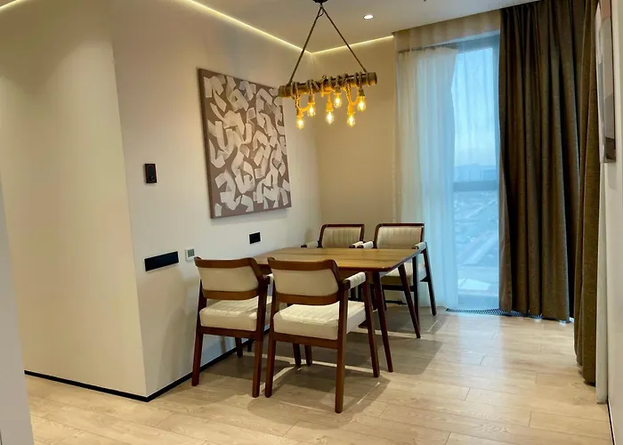 Apartment In The Skyscraper In The Center Of Taschkent