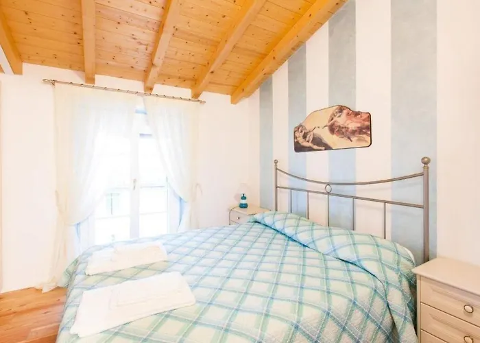 Apartment Schoene Panoramawohnung By Interhome San Felice del Benaco