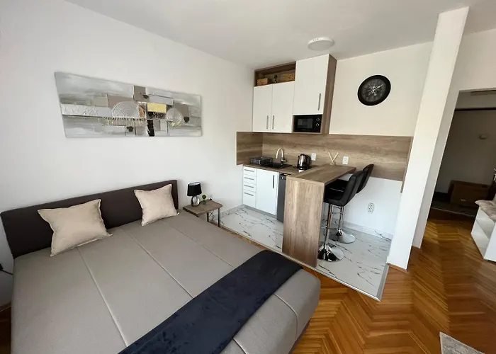 Apartment Grbavica With Parking Novi Sad