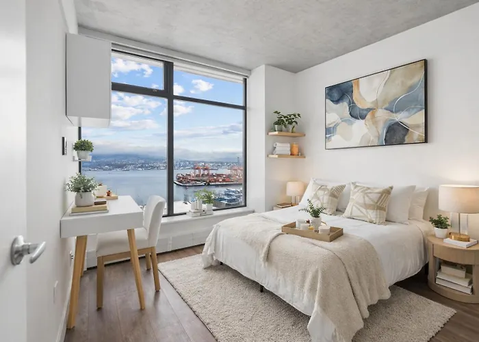 Upscale 2Br Condo With Breathtaking Mountain Views Vancouver