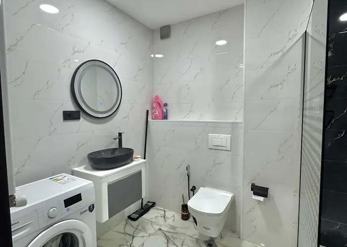 Cozy Apartment Near Metro And Airport Tbilisi