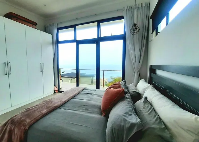 Breathtaking Apartment On The Hill In Ballito