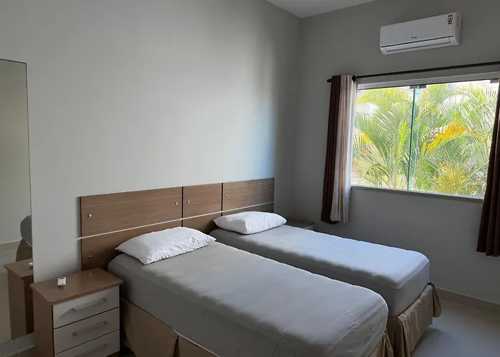 Amplo Apartamento 3 Quartos A 100M Da Praia Do Mariscal Com Vista Para O Mar Bombinhas
