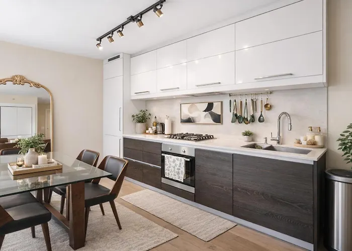 Downtown 2Br Condo Close To Rogers Arena And Bc Place Vancouver