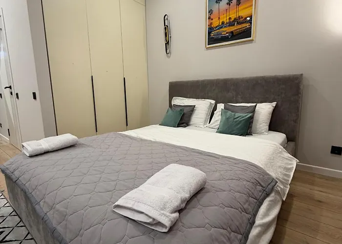 Prestige Center Studio & Great Apartment Almaty