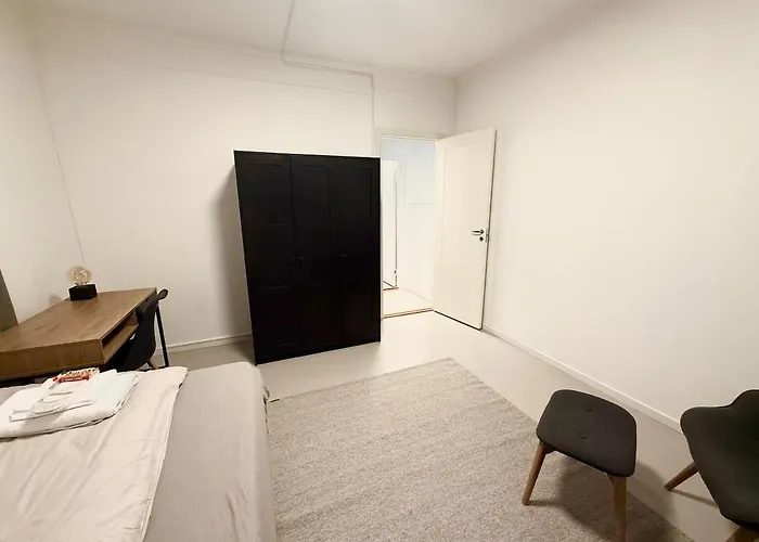 Central And Spacious 4-Bedroom Apartment In Tromsø