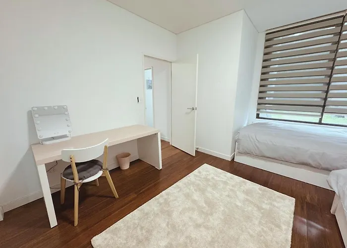 Ryde Fully Furnished Apartment Sydney