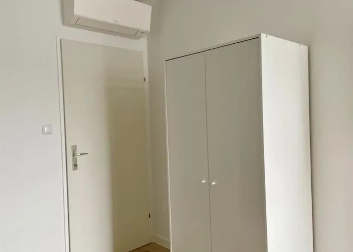 Rooftop Central Apartment With Balcony & Free Parking Wien