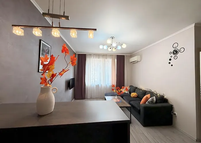 Apartment Near Malibu Park Erivan