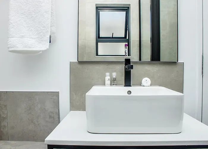 Ferienwohnung Elegant 1 Bed Retreat At Key Largo Estate, Fourways Pool, Gym And 24Hr Security Johannesburg