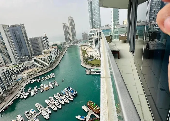 Amazing Apartment On Stella Maris 2Br Dubai