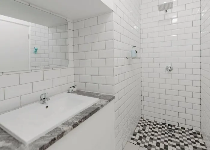Waterkant - Trendy1-Bed In Shared Guesthouse Kapstadt
