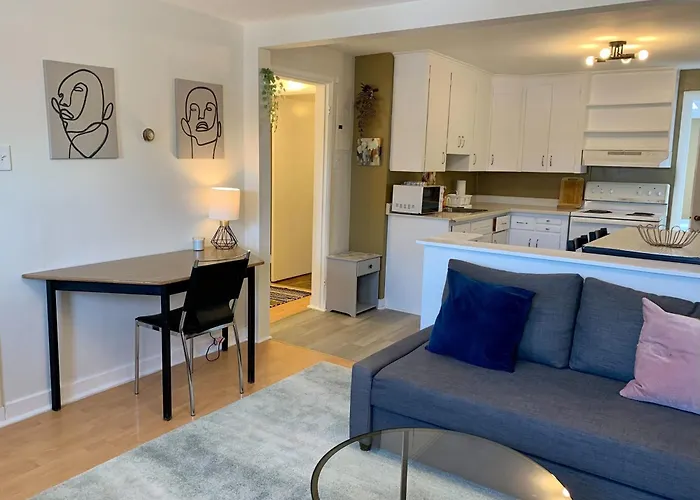 Central Location Cozy And Well-Equipped, Unit #3 Halifax