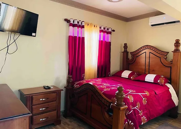 Apt 2 Bedrooms A Pasos Del Malecon Y La Playa Puerto Plata