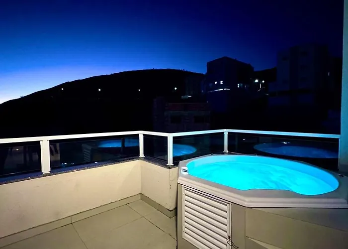 Ferienwohnung Charmoso Duplex Com Jacuzzi Poços de Caldas