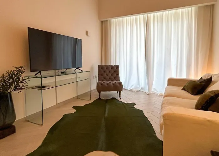 Bespoke Holiday Homes - Stylish 2Br In Oxford 212 Jvc Dubai
