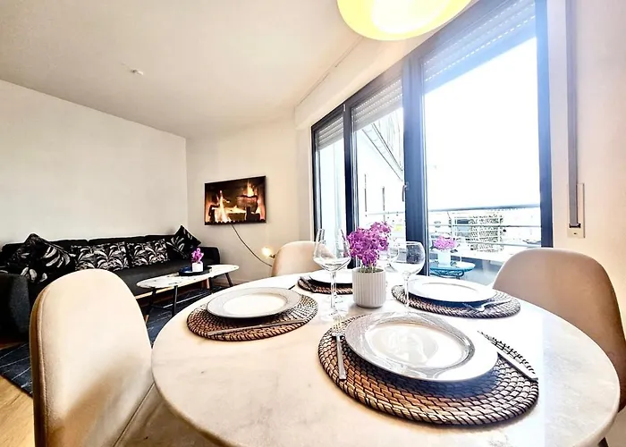 Sun-Filled 1 Bedroom With Outdoor&Parking Spaces Luxemburg