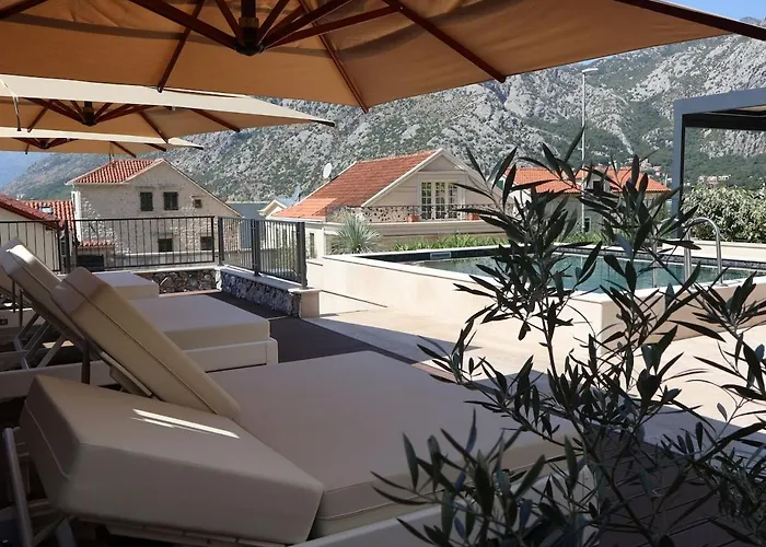 Villa Ataraxia - 3 Independent Units Villa Dobrota