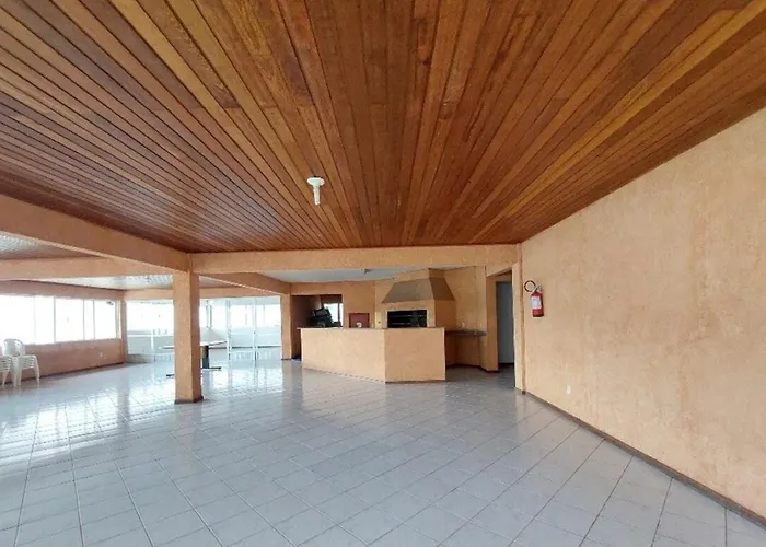 Apartment 1 Bedroom With Private Parking Space Florianópolis