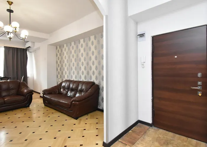 Apartment In The Center Of Erivan