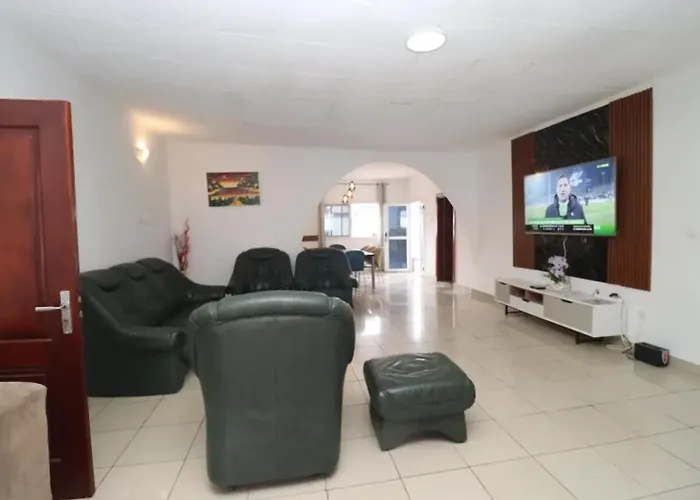 Dubaï business hébergement Yaoundé