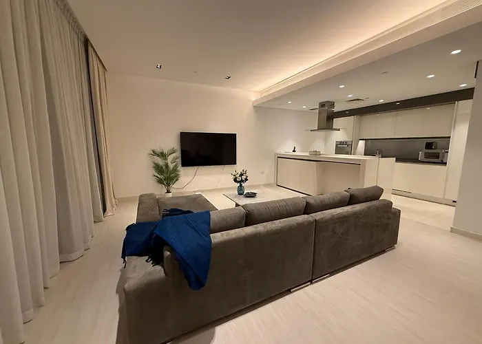 Luxury Bluewaters Residence Dubai