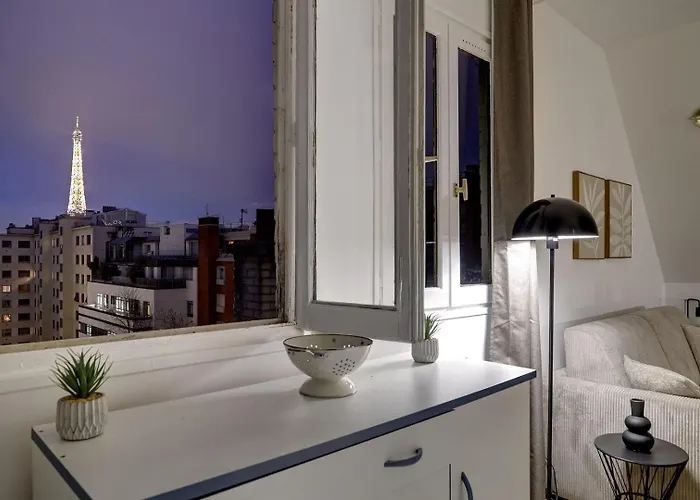 529 Suite Lowendal Paris