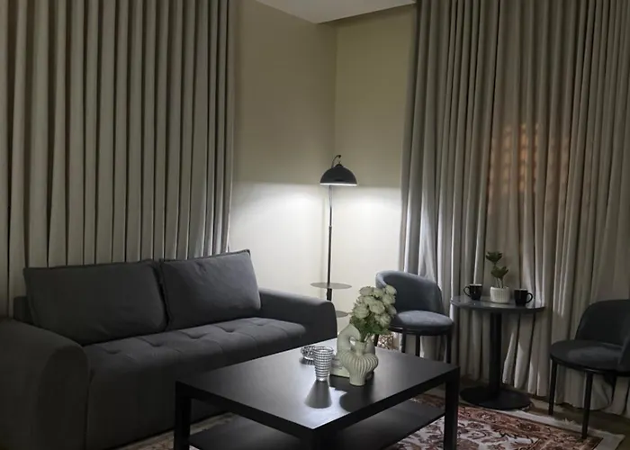 شقه فندقيه بصاله وغرفة نوم انيقه Elegant Hotel-Style Apartment With A Living Room And One Bedroom Medina