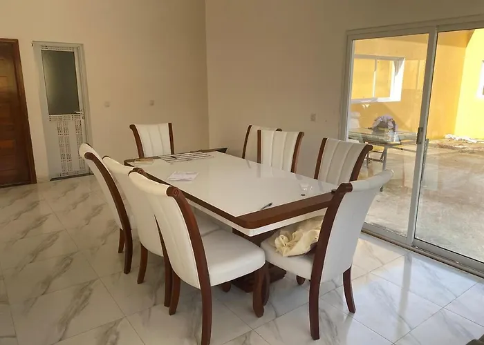 2-Bedroom Villa In Benfica Belas
