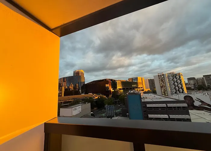 Vc Hotel City View In Remada Auckland