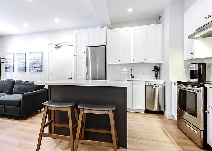 Beautiful South End Apartment - Includes Parking! Halifax